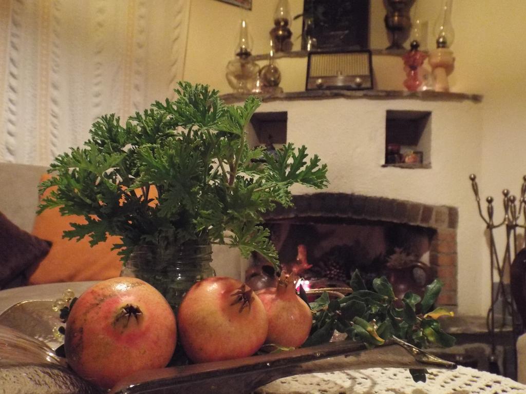 The Pomegranate'S House Villa Ephtagonia Dış mekan fotoğraf